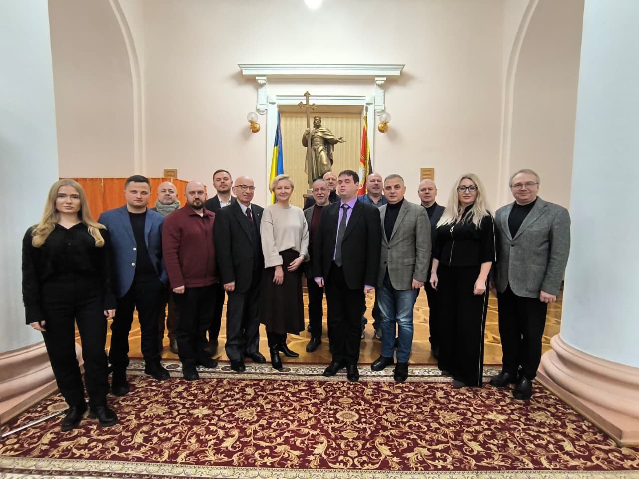 конференція головне фото