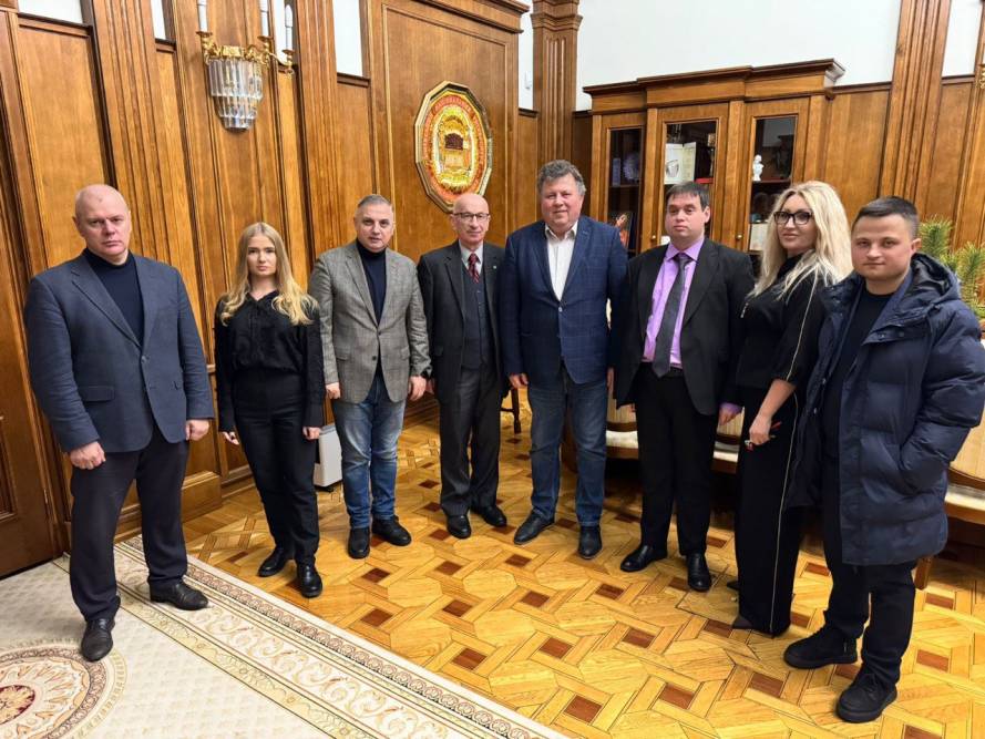 Підтримка визвольної боротьби поневолених народів: погляд експертів